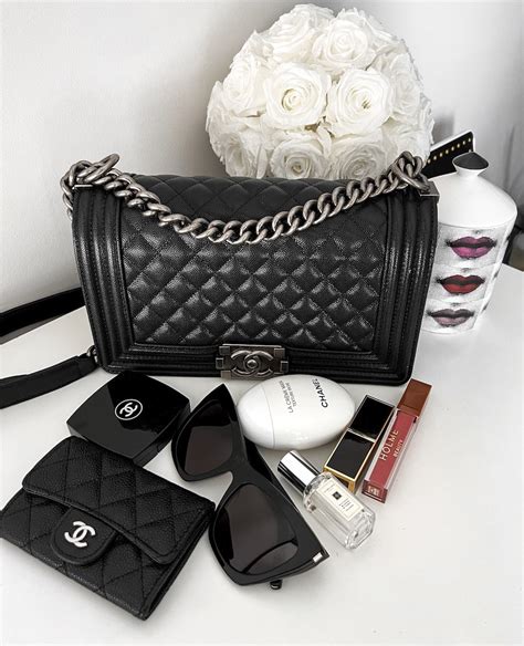 which chanel boy bag to buy